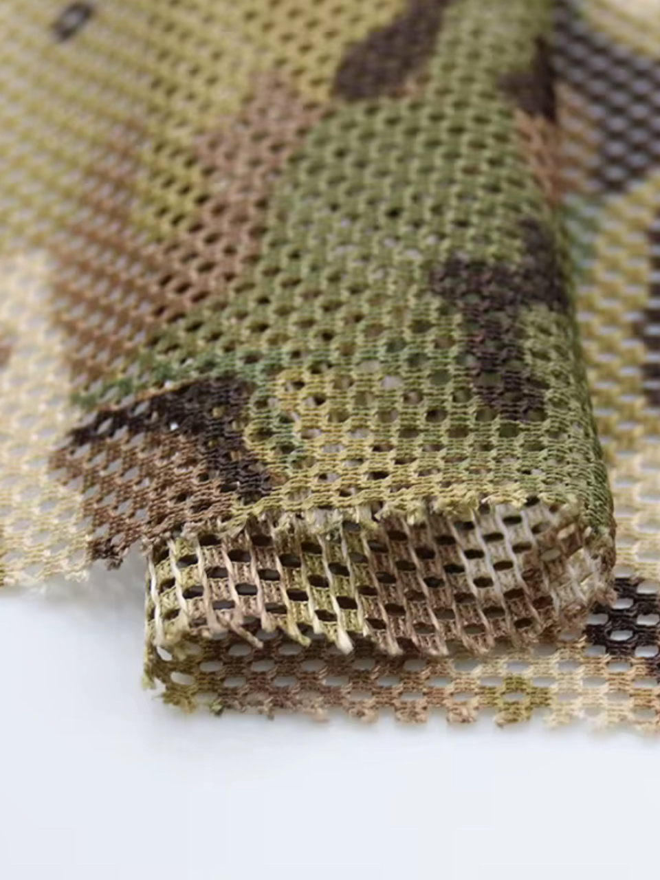 Tactical Camouflage Gear Guard Net – Military Concealment Mesh for Hunting & Outdoor Use- 8 X 4 feet