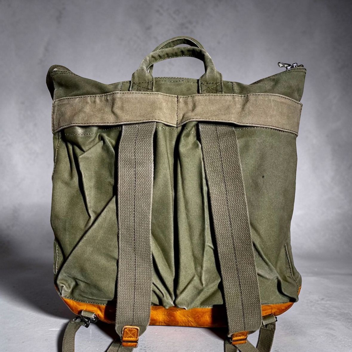Tactical Helmet Bag – Heavy-Duty Padded Military Storage Case (1000D Nylon, MOLLE Compatible)